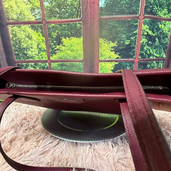 EUC Kate Spade Lori Large Textured Tote- Blackberry w/ COA - Picture 7 of 12